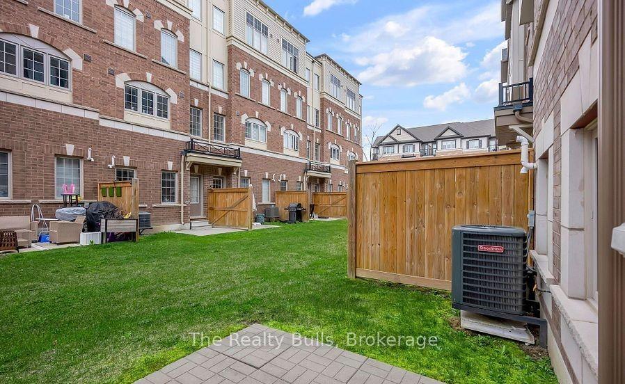 Photo 6 of 146 Giboulee Path, Oshawa, Windfields — HOMEH