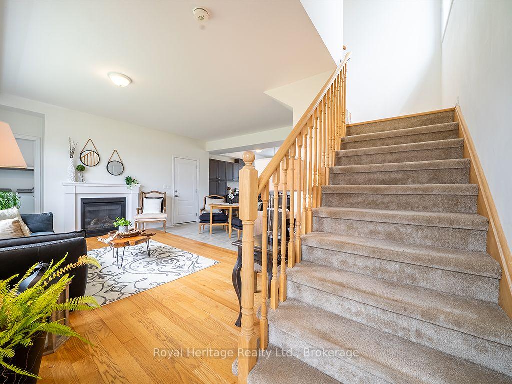 Photo 16 of 87 Summer Breeze Drive, Quinte West, Murray Ward — HOMEH