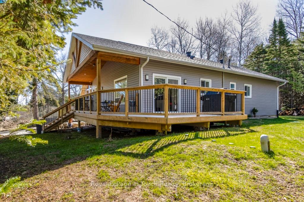 Photo 4 of 31 Earldom Boulevard, Tay, Port McNicoll — HOMEH