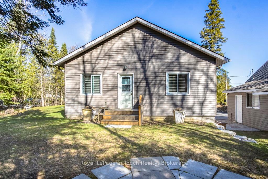 Photo 8 of 31 Earldom Boulevard, Tay, Port McNicoll — HOMEH