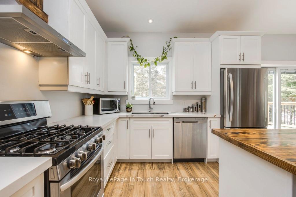 Photo 15 of 31 Earldom Boulevard, Tay, Port McNicoll — HOMEH