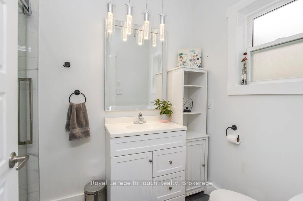 Photo 20 of 31 Earldom Boulevard, Tay, Port McNicoll — HOMEH