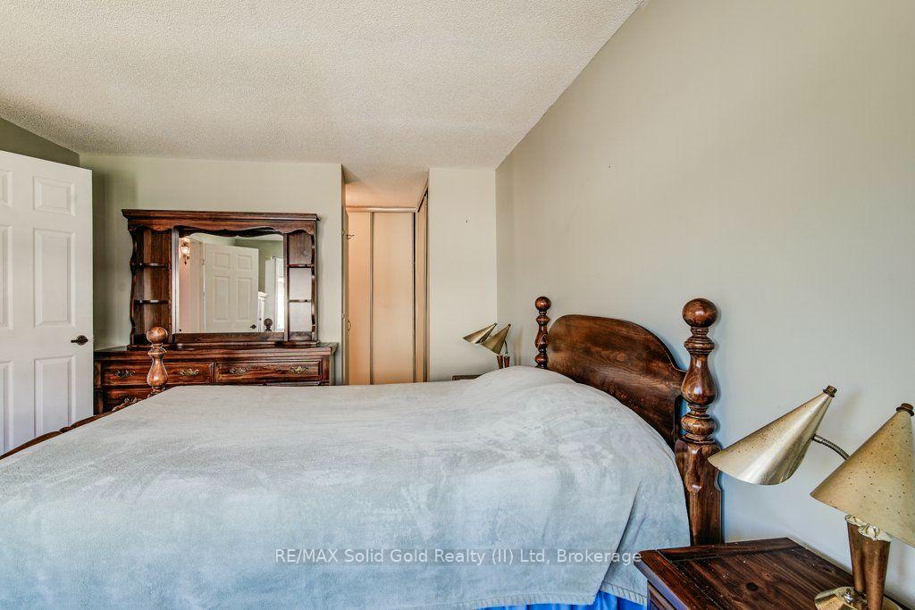 Photo 6 of Unit 6, 450 Beechwood Drive, Waterloo, Westvale — HOMEH