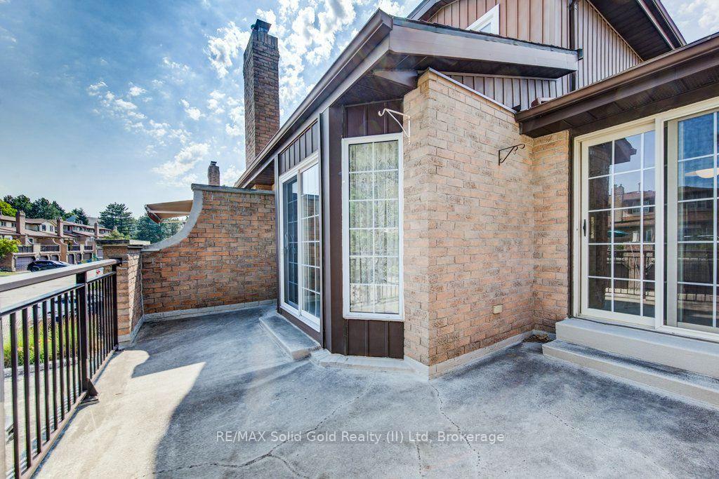 Photo 26 of Unit 6, 450 Beechwood Drive, Waterloo, Westvale — HOMEH
