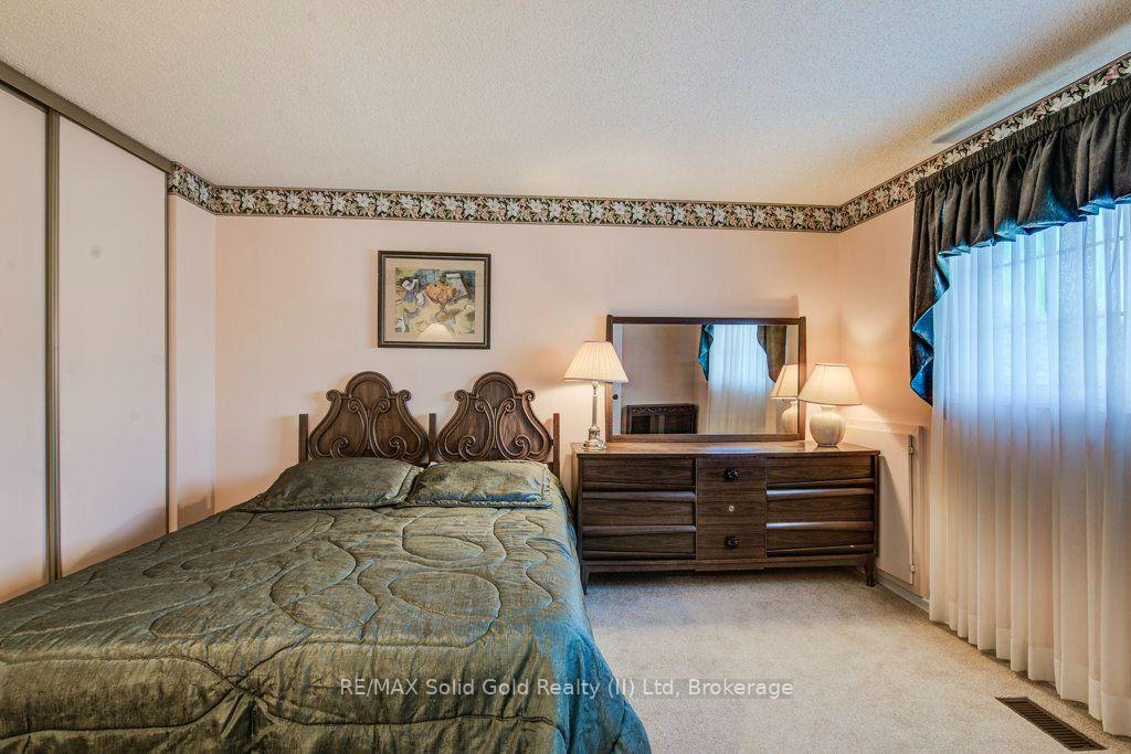 Photo 33 of Unit 6, 450 Beechwood Drive, Waterloo, Westvale — HOMEH