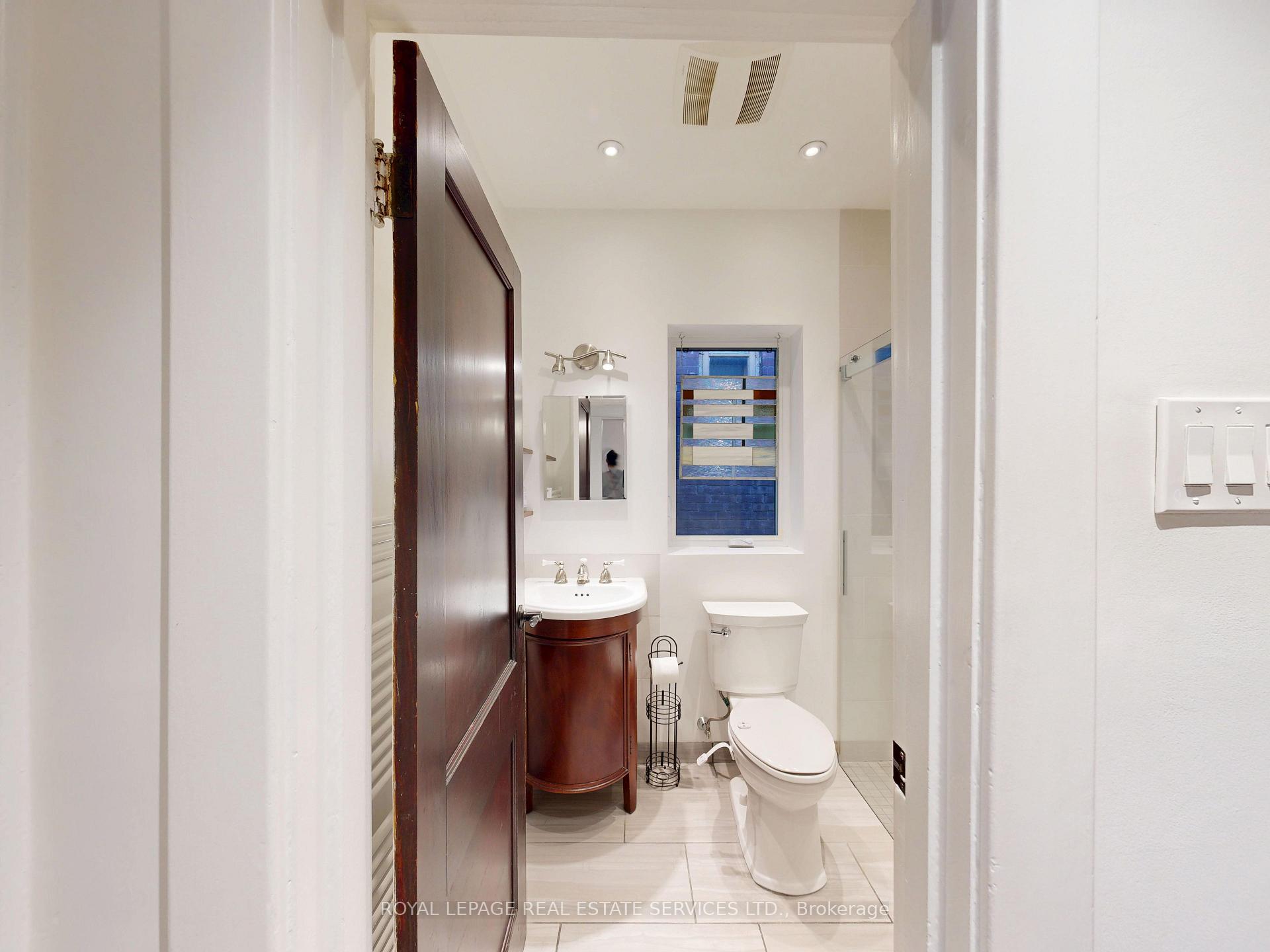 Photo 19 of Unit Upper Level, 130A Westminster Avenue, Toronto, High Park-Swansea — HOMEH