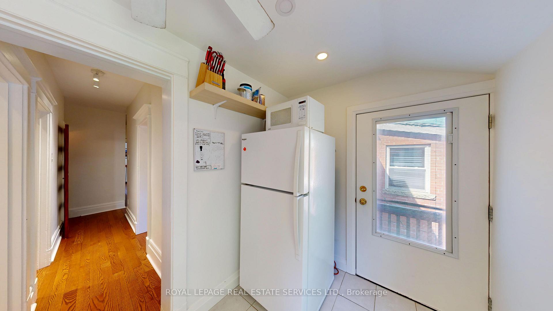 Photo 24 of Unit Upper Level, 130A Westminster Avenue, Toronto, High Park-Swansea — HOMEH