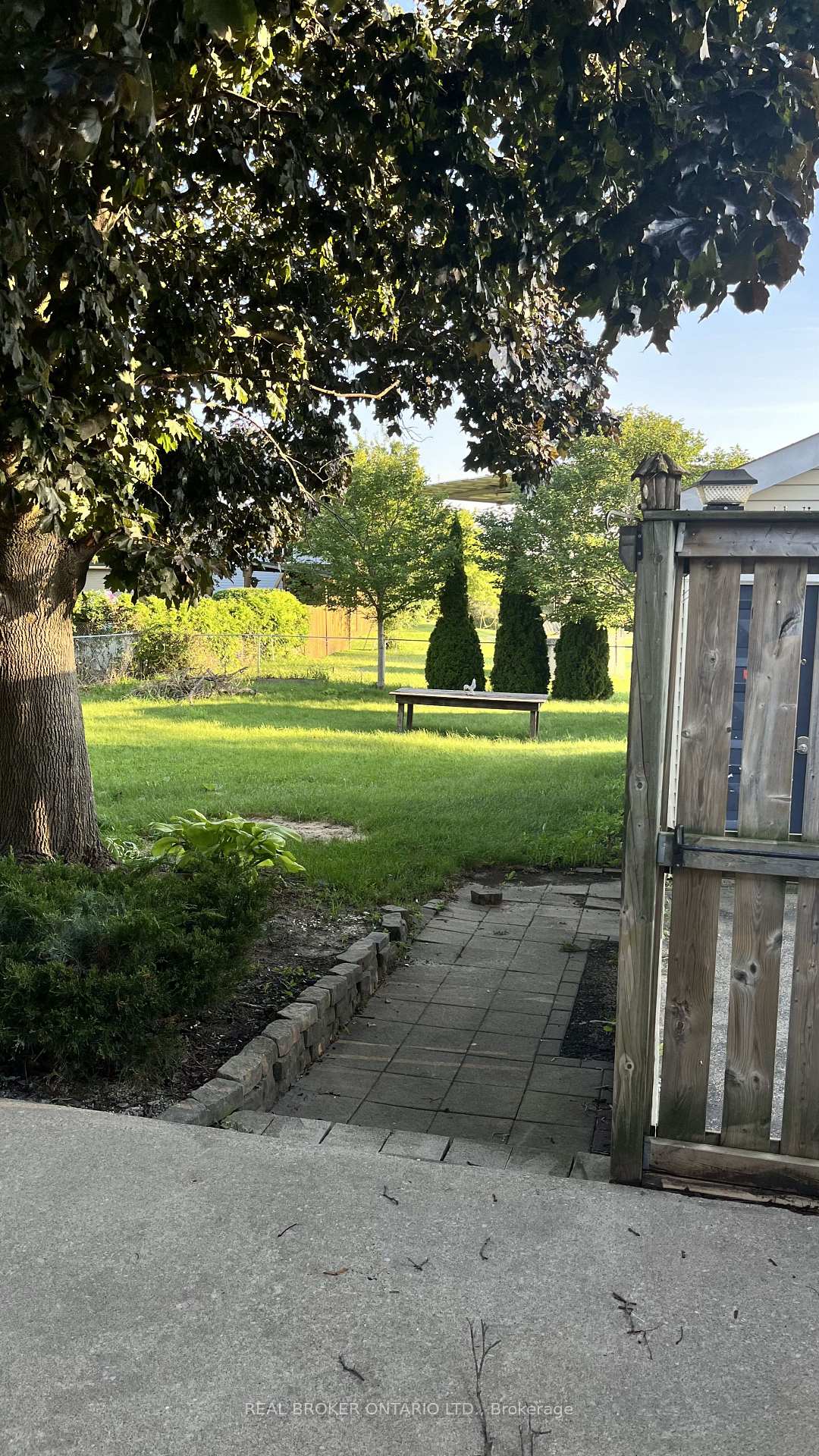 Photo 11 of 49 Jane Street, Haldimand — HOMEH