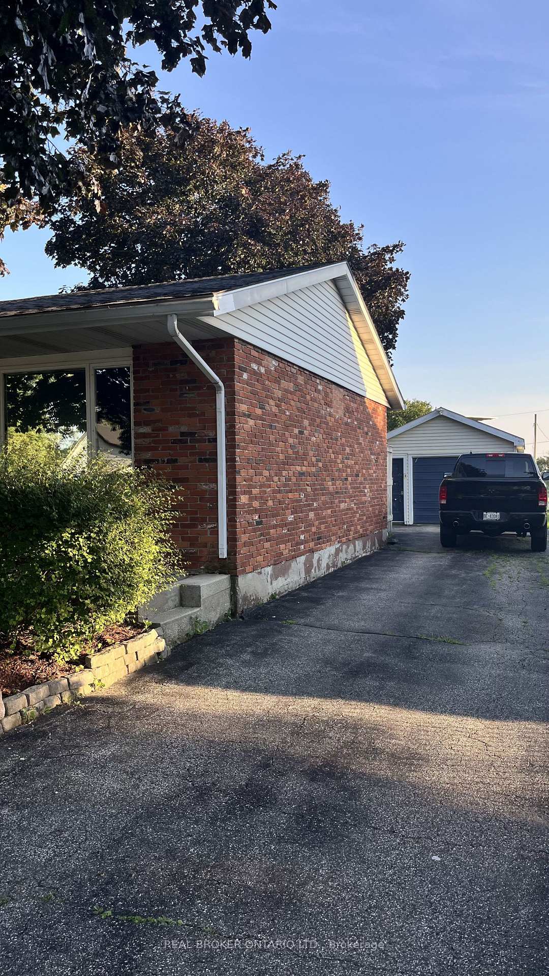 Photo 28 of 49 Jane Street, Haldimand — HOMEH