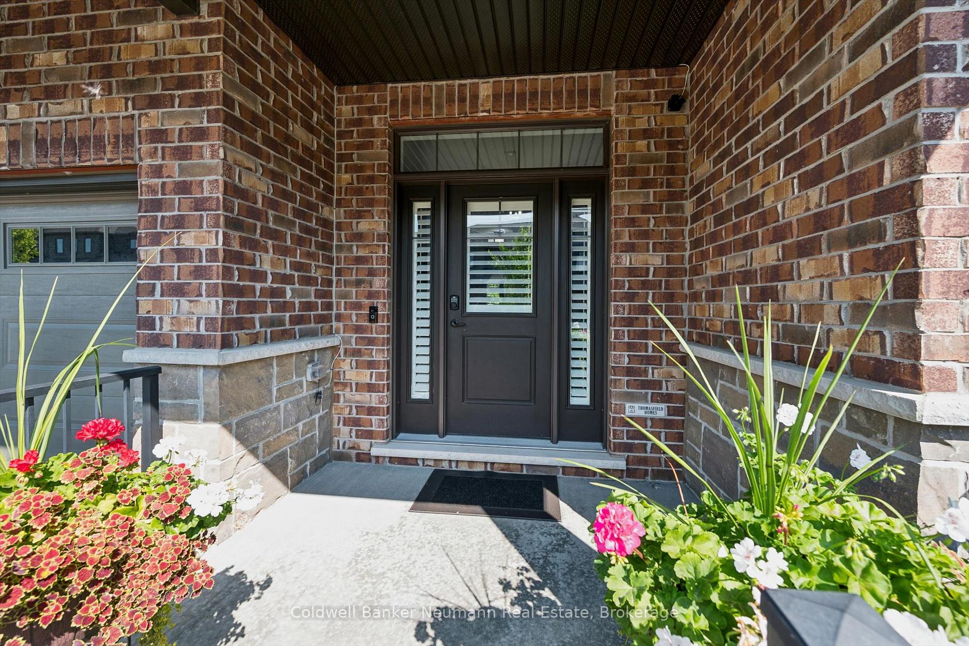 Photo 2 of Unit 21, 254 Gosling Gardens, Guelph, Clairfields/Hanlon Business Park — HOMEH