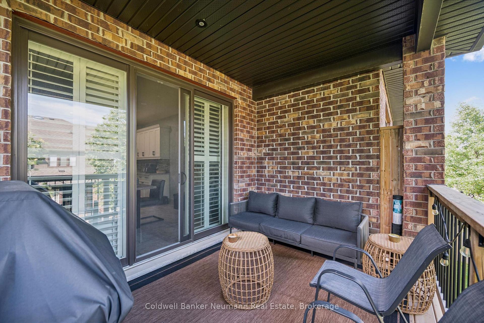 Photo 12 of Unit 21, 254 Gosling Gardens, Guelph, Clairfields/Hanlon Business Park — HOMEH
