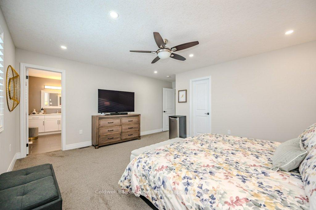 Photo 18 of Unit 21, 254 Gosling Gardens, Guelph, Clairfields/Hanlon Business Park — HOMEH