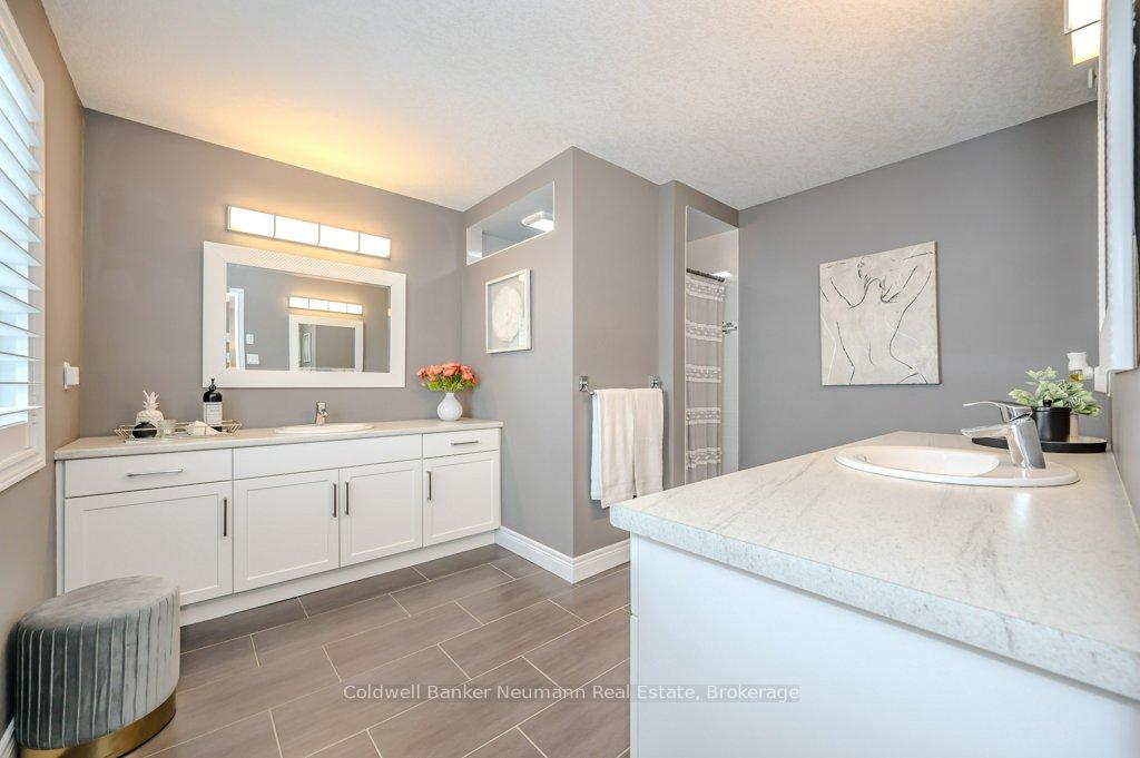 Photo 19 of Unit 21, 254 Gosling Gardens, Guelph, Clairfields/Hanlon Business Park — HOMEH