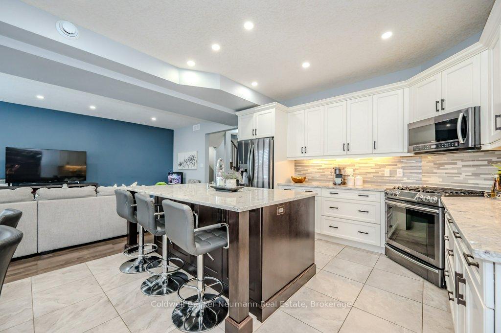 Photo 35 of Unit 21, 254 Gosling Gardens, Guelph, Clairfields/Hanlon Business Park — HOMEH