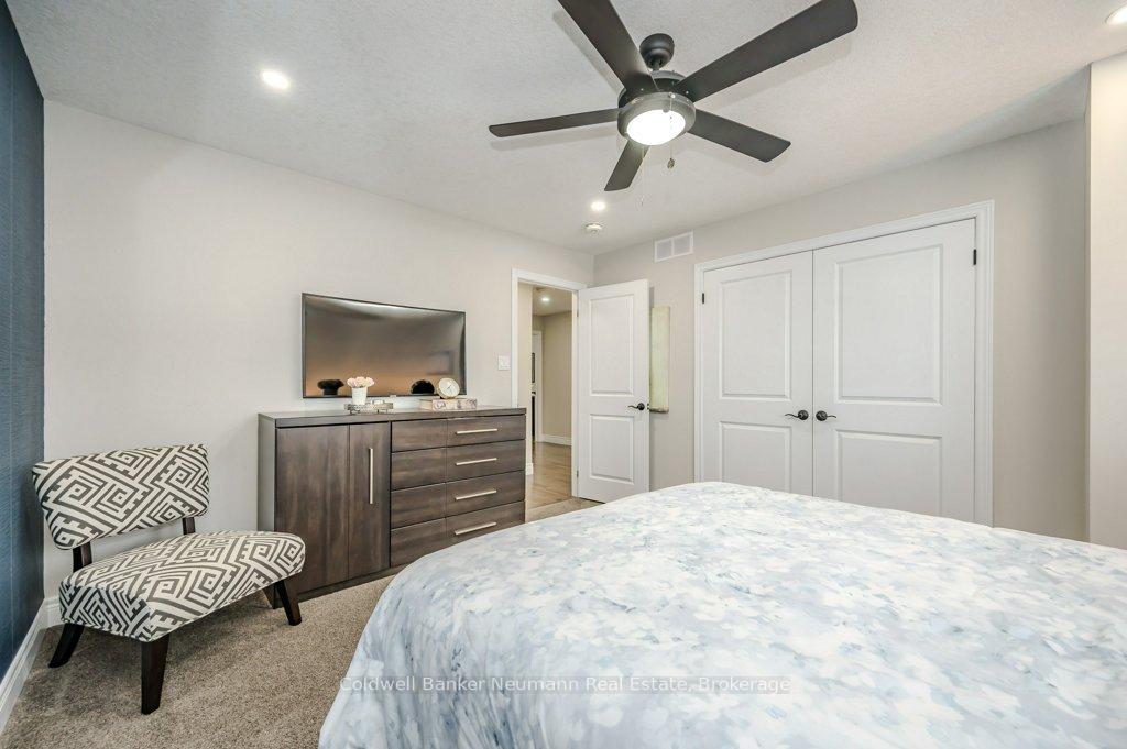 Photo 36 of Unit 21, 254 Gosling Gardens, Guelph, Clairfields/Hanlon Business Park — HOMEH
