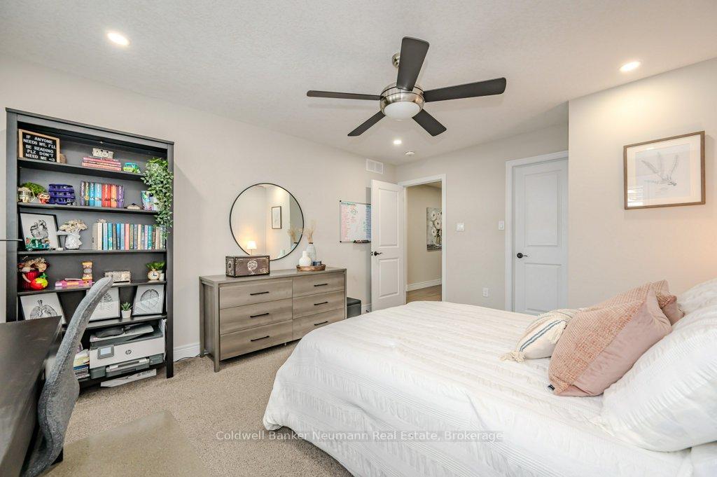 Photo 37 of Unit 21, 254 Gosling Gardens, Guelph, Clairfields/Hanlon Business Park — HOMEH