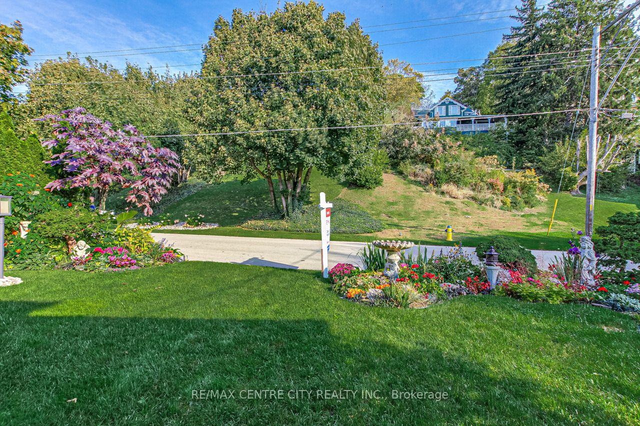 Photo 3 of 174 Harrison Place, Central Elgin, Port Stanley — HOMEH