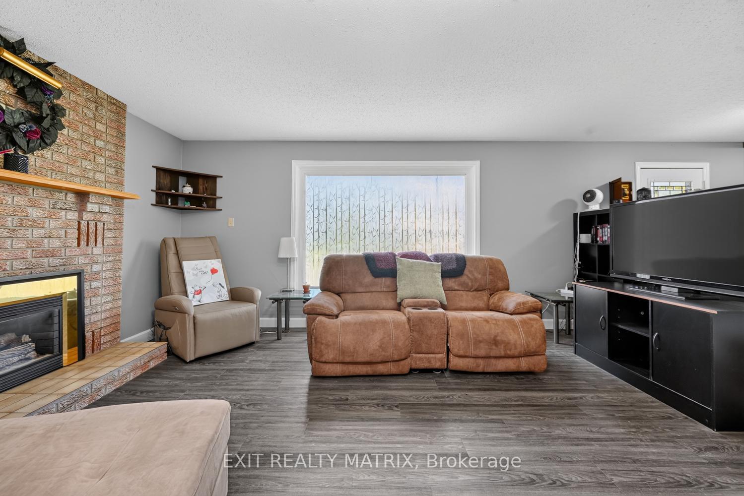 Photo 7 of 2311 Edward Kidd Crescent, Ottawa, North Gower — HOMEH