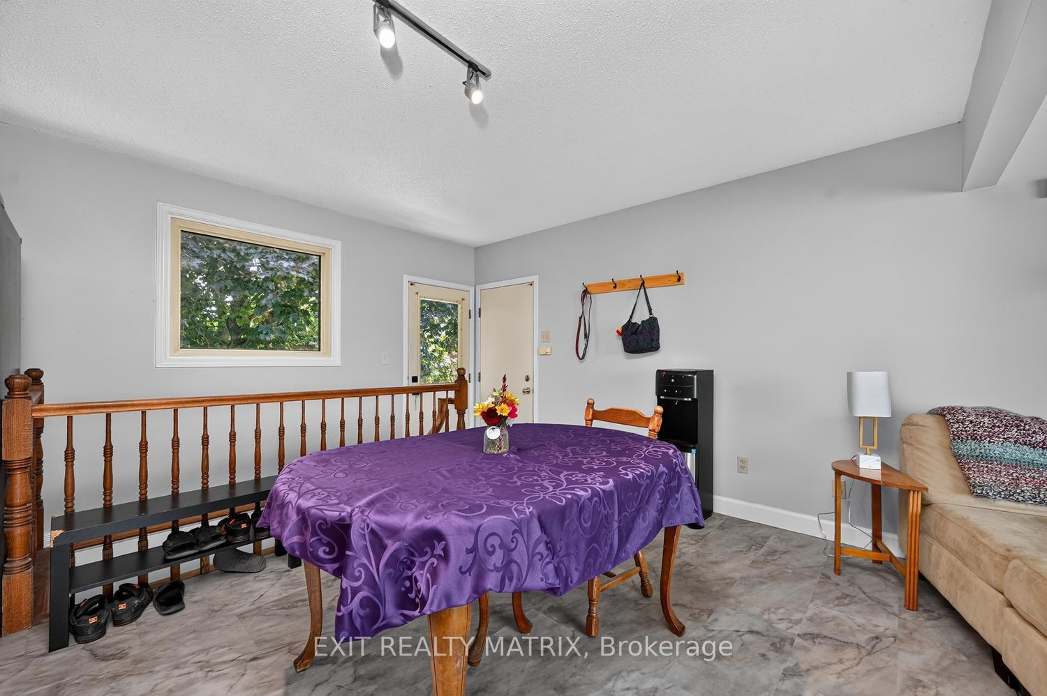 Photo 9 of 2311 Edward Kidd Crescent, Ottawa, North Gower — HOMEH