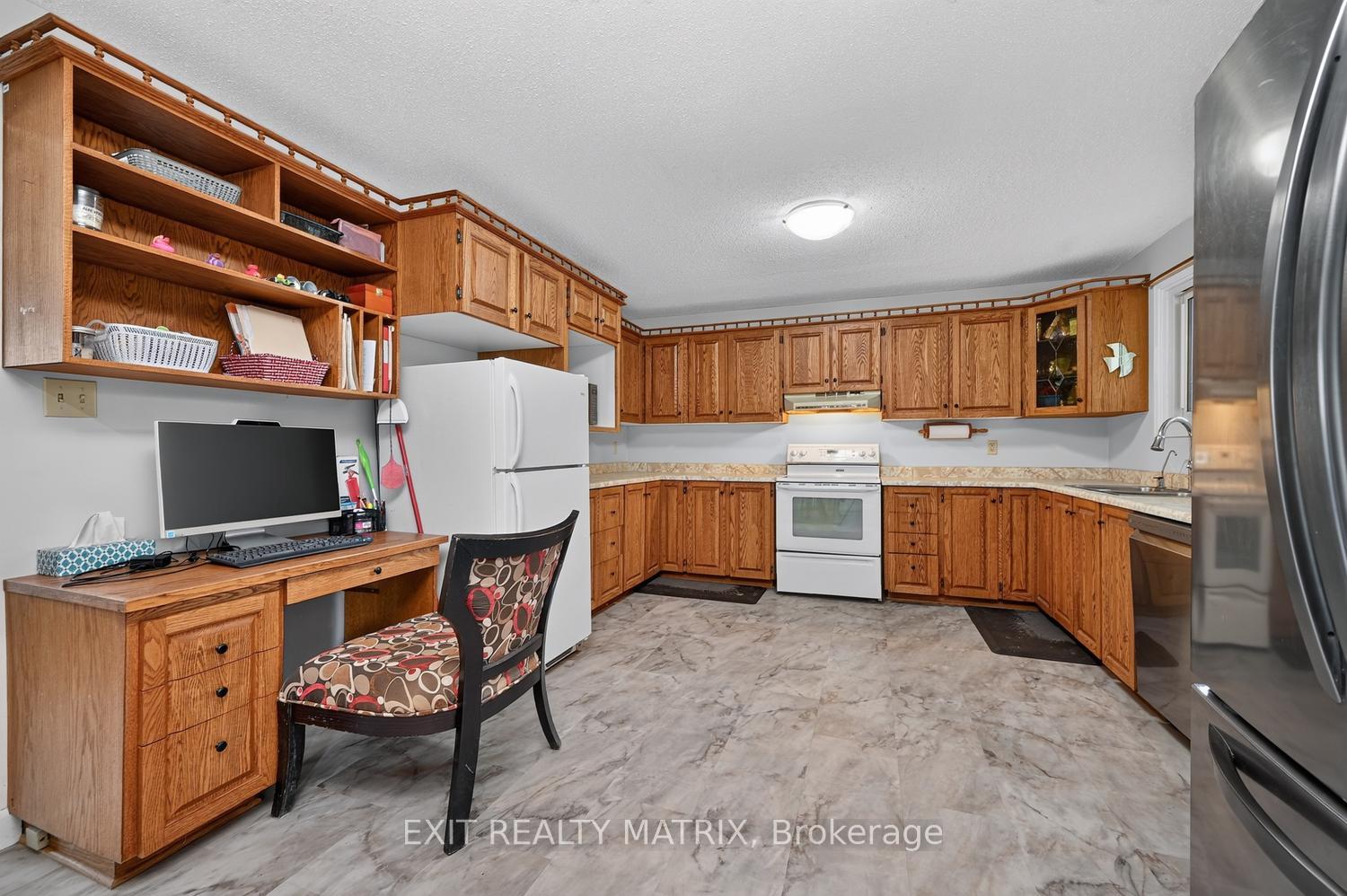 Photo 11 of 2311 Edward Kidd Crescent, Ottawa, North Gower — HOMEH