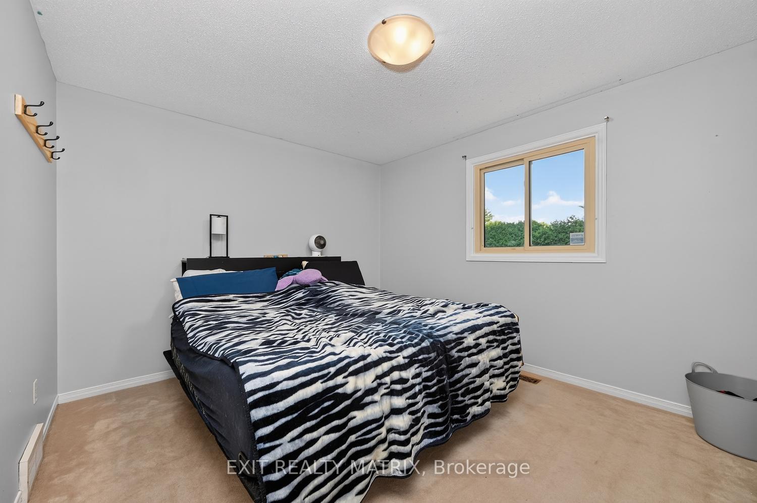 Photo 18 of 2311 Edward Kidd Crescent, Ottawa, North Gower — HOMEH