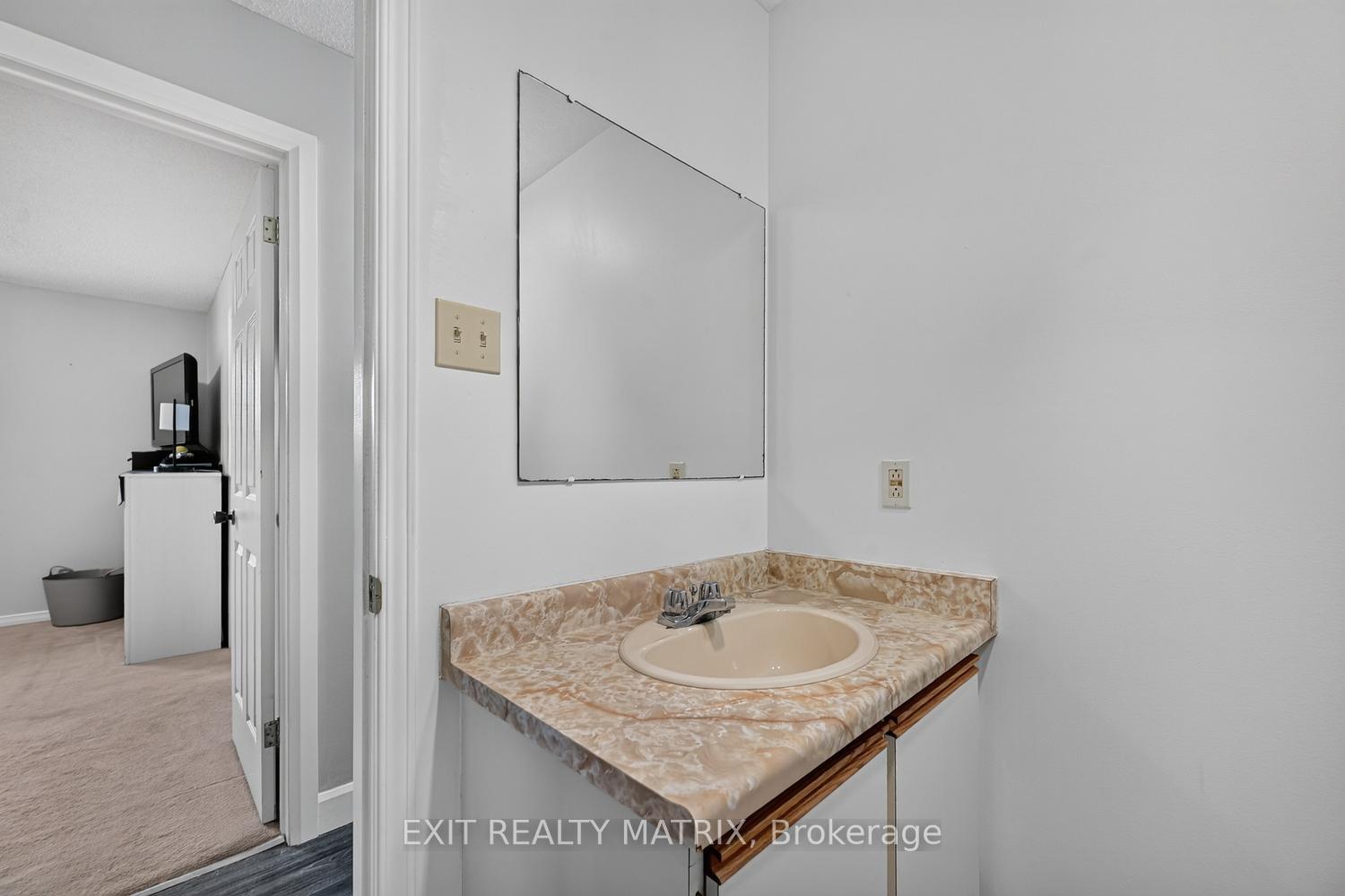 Photo 24 of 2311 Edward Kidd Crescent, Ottawa, North Gower — HOMEH