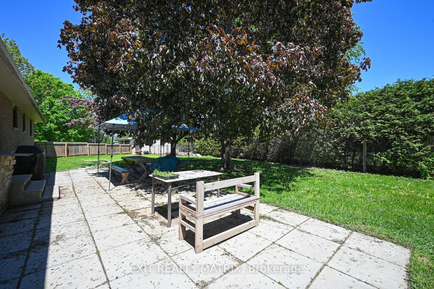 Photo 36 of 2311 Edward Kidd Crescent, Ottawa, North Gower — HOMEH