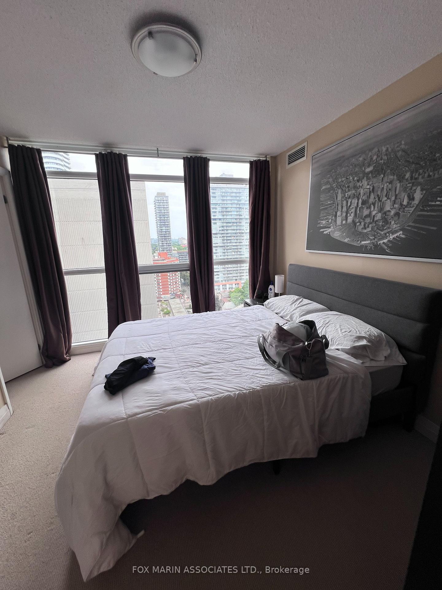 Photo 5 of Unit 1902, 25 Carlton Street, Toronto, Church-Yonge Corridor — HOMEH