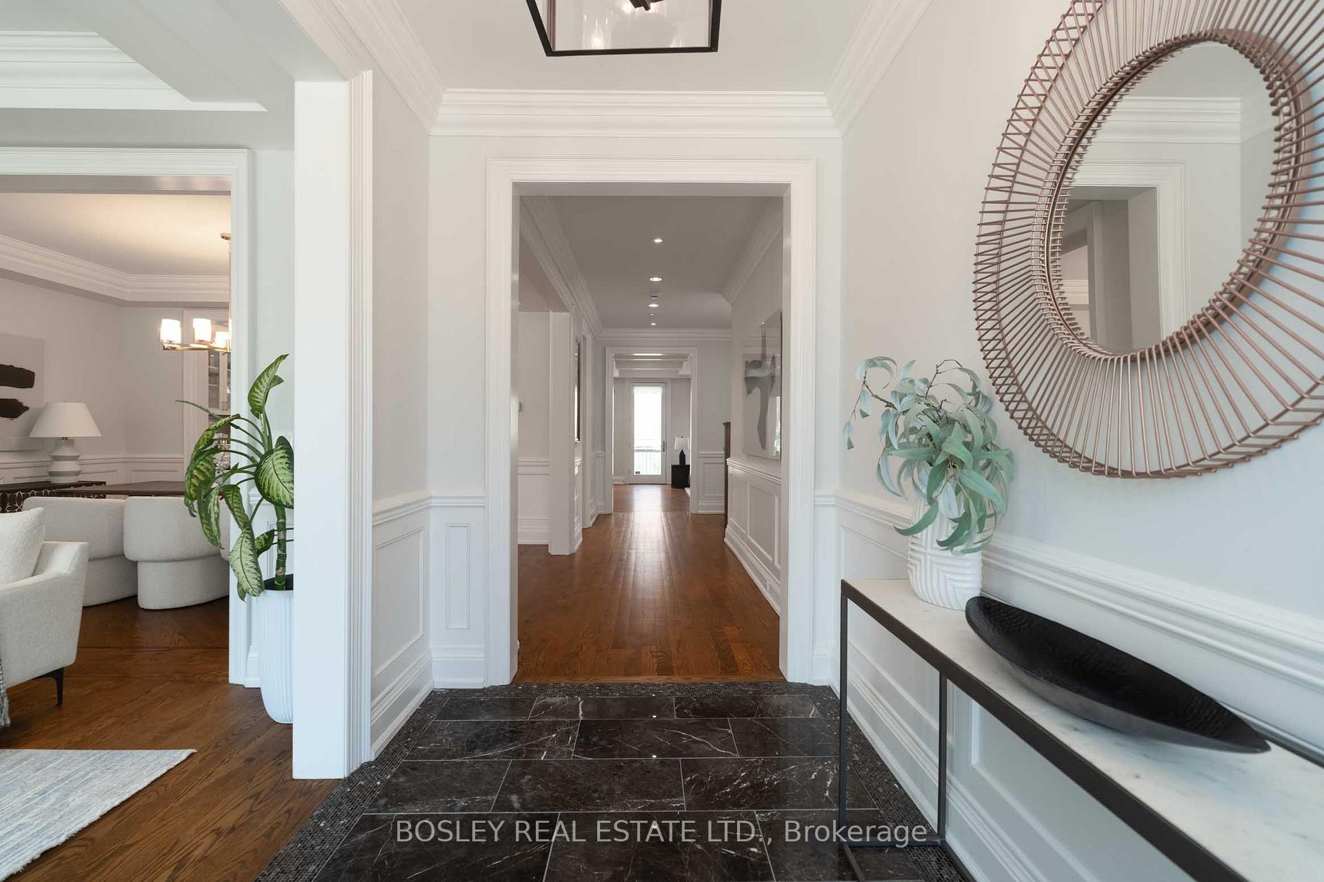 Photo 3 of 61 Rykert Crescent, Toronto, Leaside — HOMEH