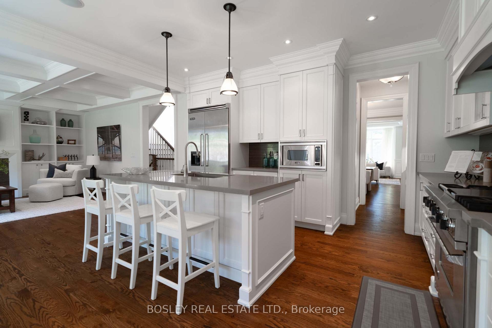 Photo 16 of 61 Rykert Crescent, Toronto, Leaside — HOMEH