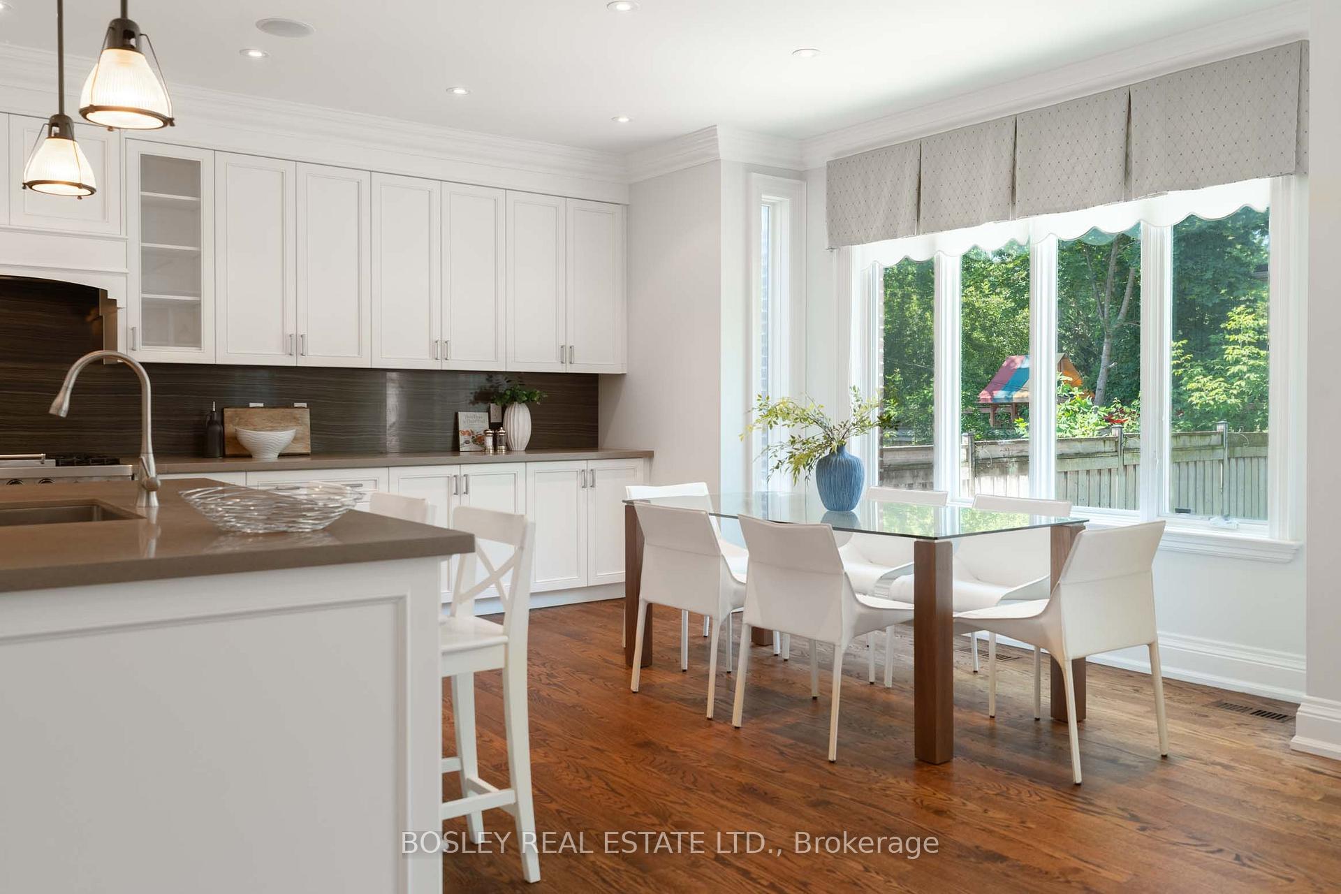 Photo 18 of 61 Rykert Crescent, Toronto, Leaside — HOMEH