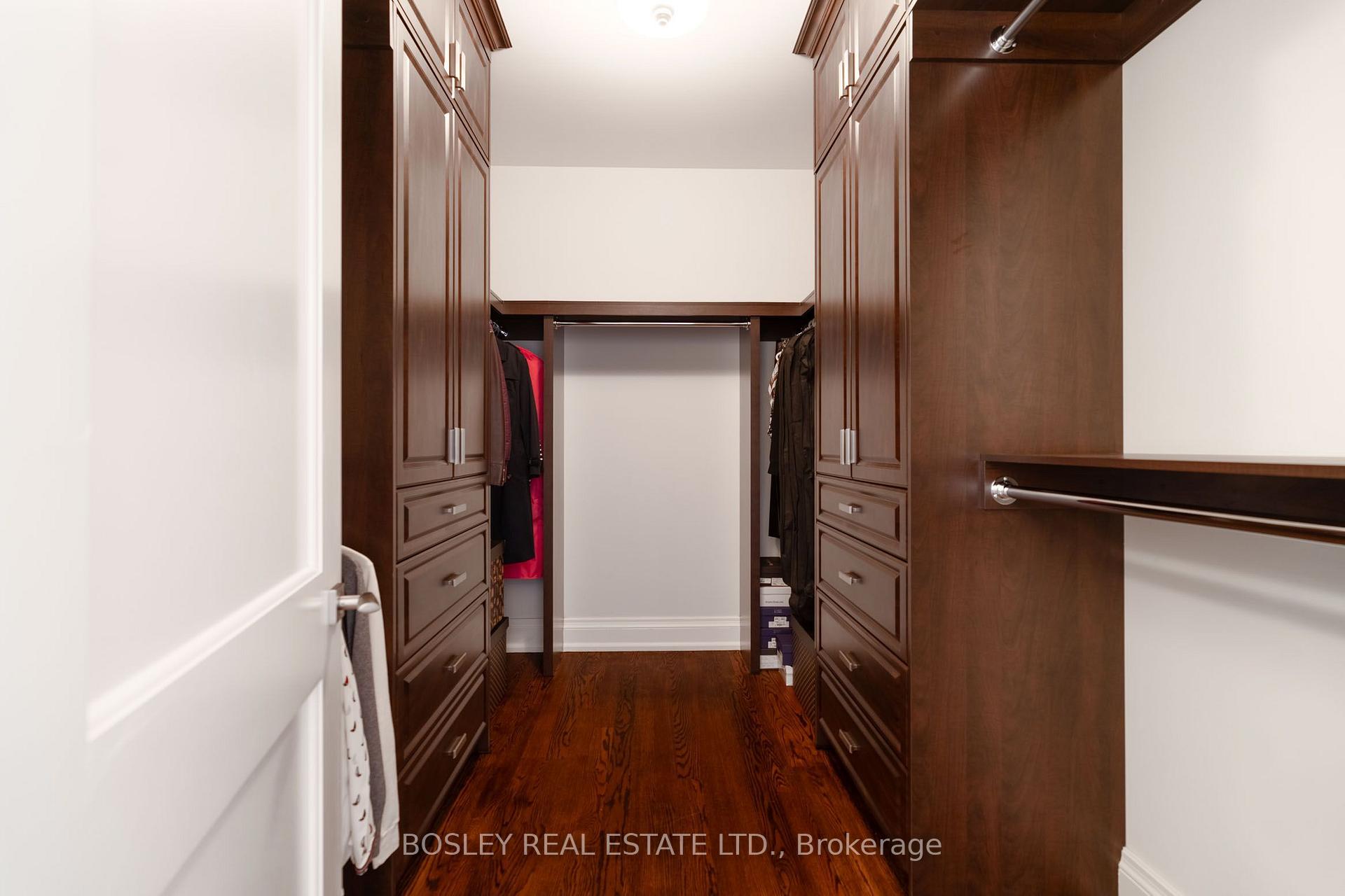 Photo 22 of 61 Rykert Crescent, Toronto, Leaside — HOMEH