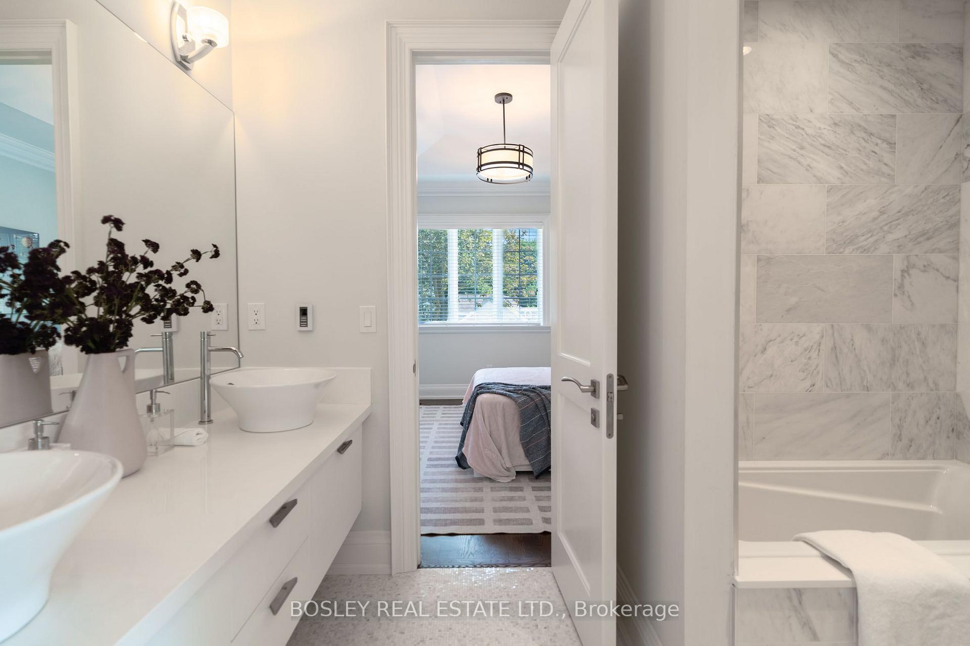 Photo 29 of 61 Rykert Crescent, Toronto, Leaside — HOMEH