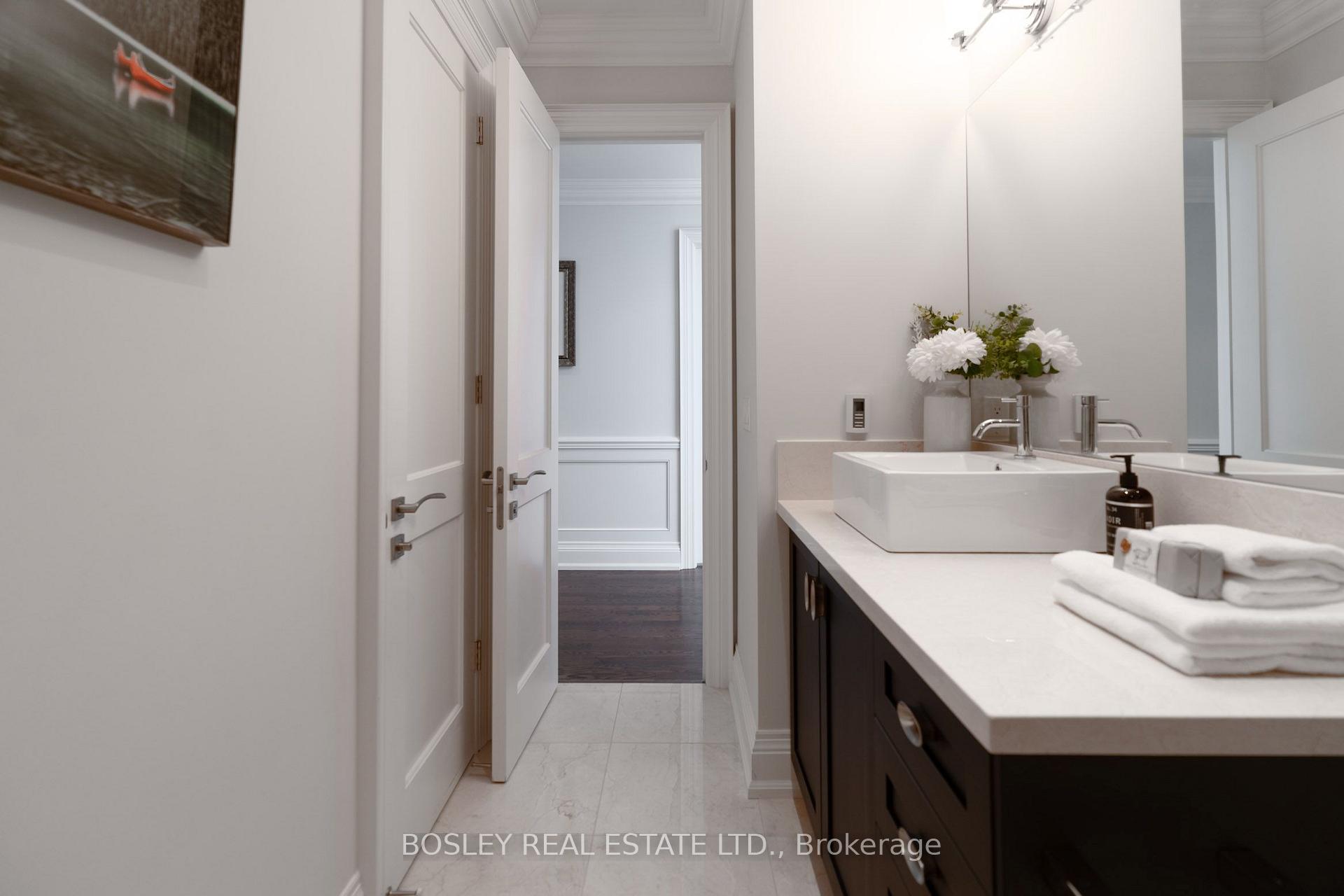 Photo 34 of 61 Rykert Crescent, Toronto, Leaside — HOMEH