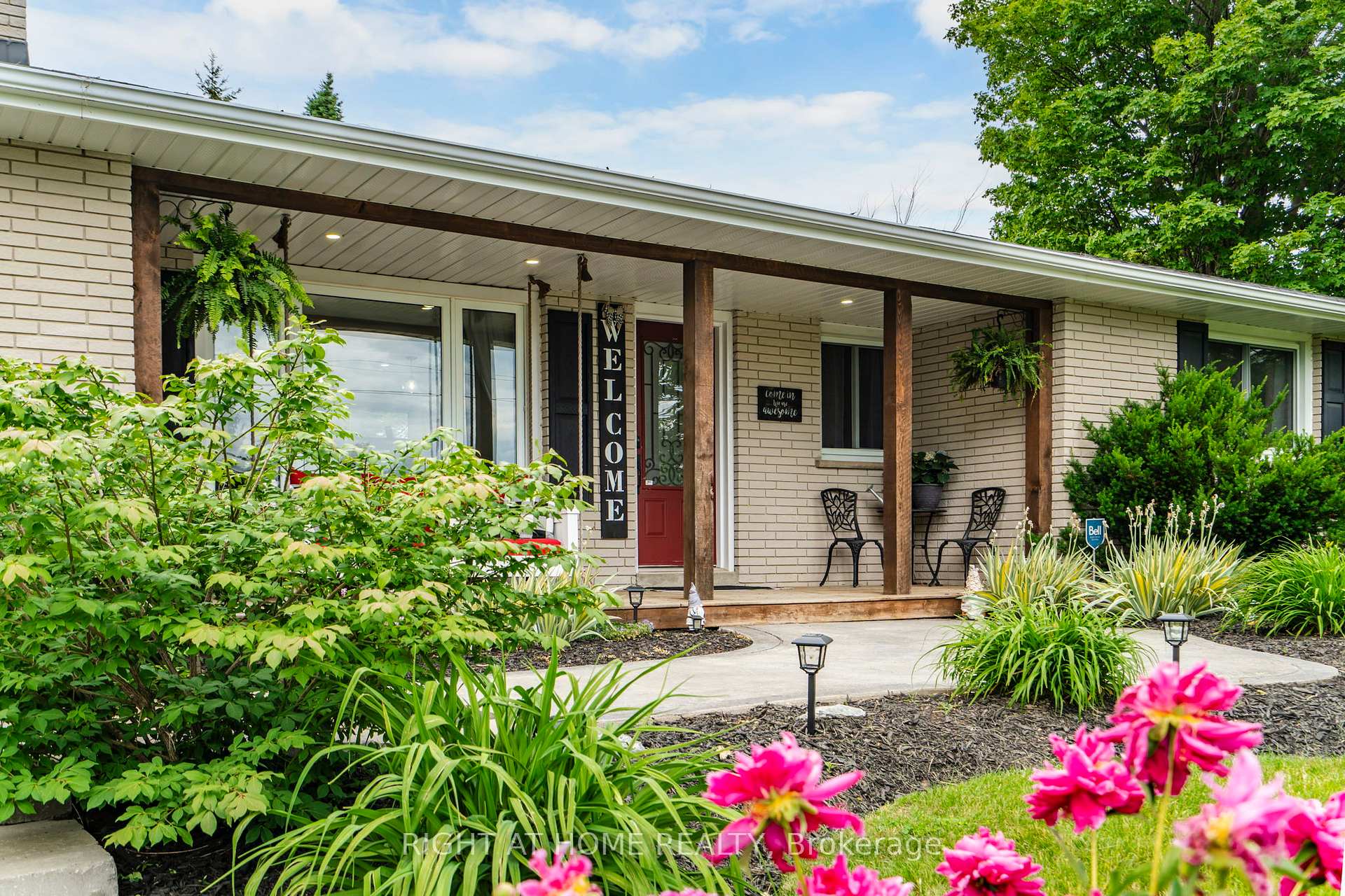 Photo 4 of 4116 Innisfil Beach Road, Innisfil, Rural Innisfil — HOMEH