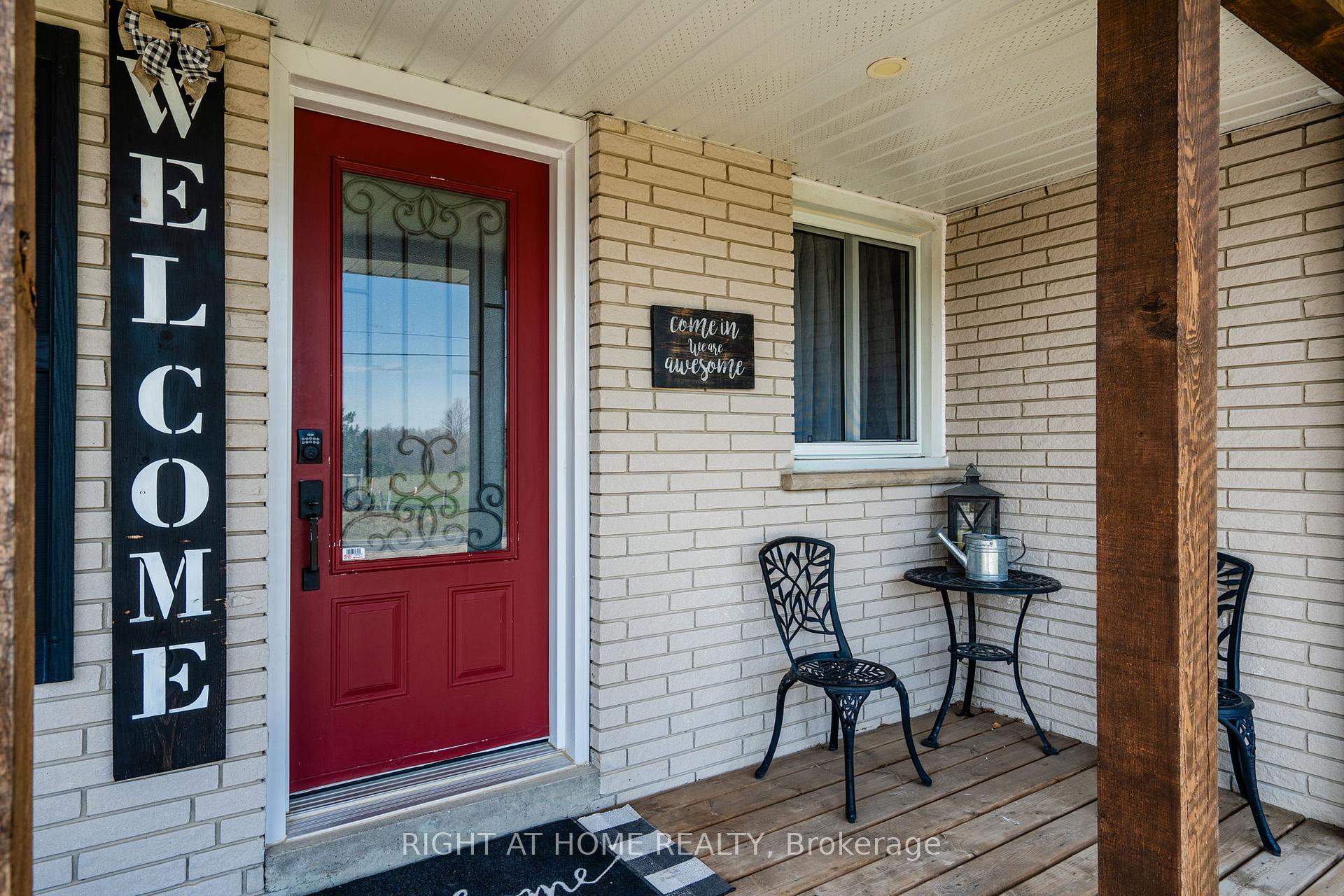 Photo 5 of 4116 Innisfil Beach Road, Innisfil, Rural Innisfil — HOMEH