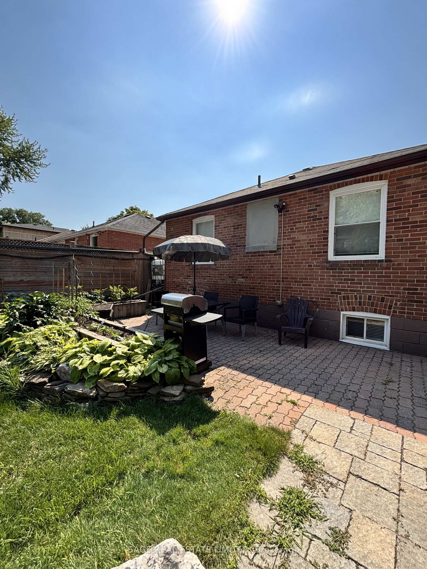 Photo 10 of 73 Cynthia Road, Toronto, Rockcliffe-Smythe — HOMEH