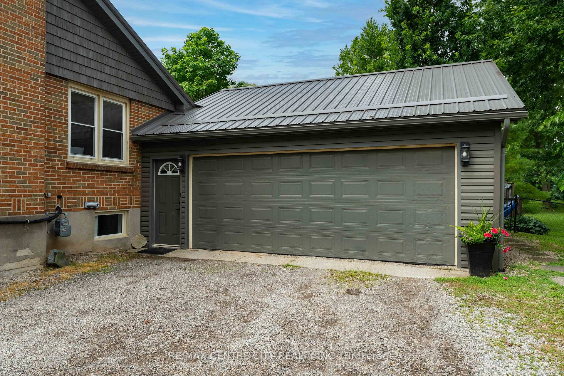 Photo 4 of 137 Centennial Avenue, Central Elgin — HOMEH