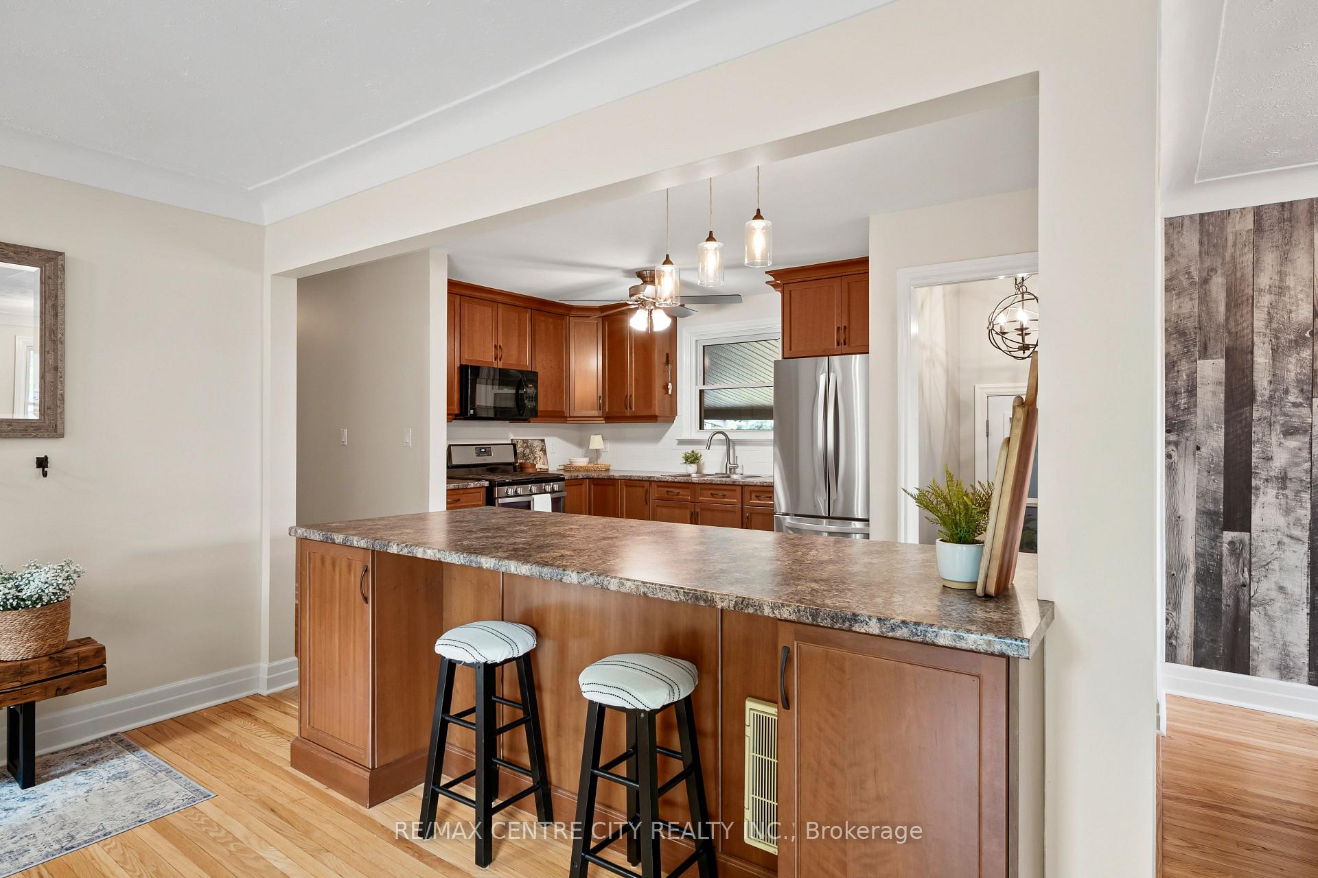 Photo 8 of 137 Centennial Avenue, Central Elgin — HOMEH