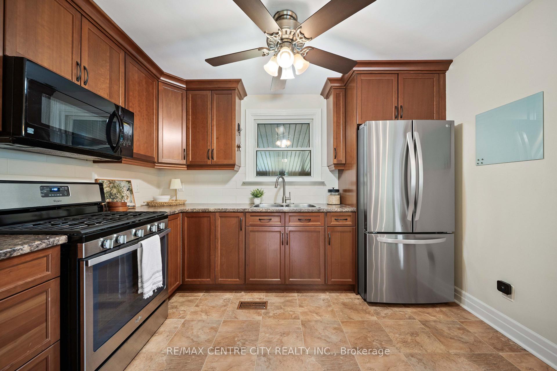 Photo 9 of 137 Centennial Avenue, Central Elgin — HOMEH