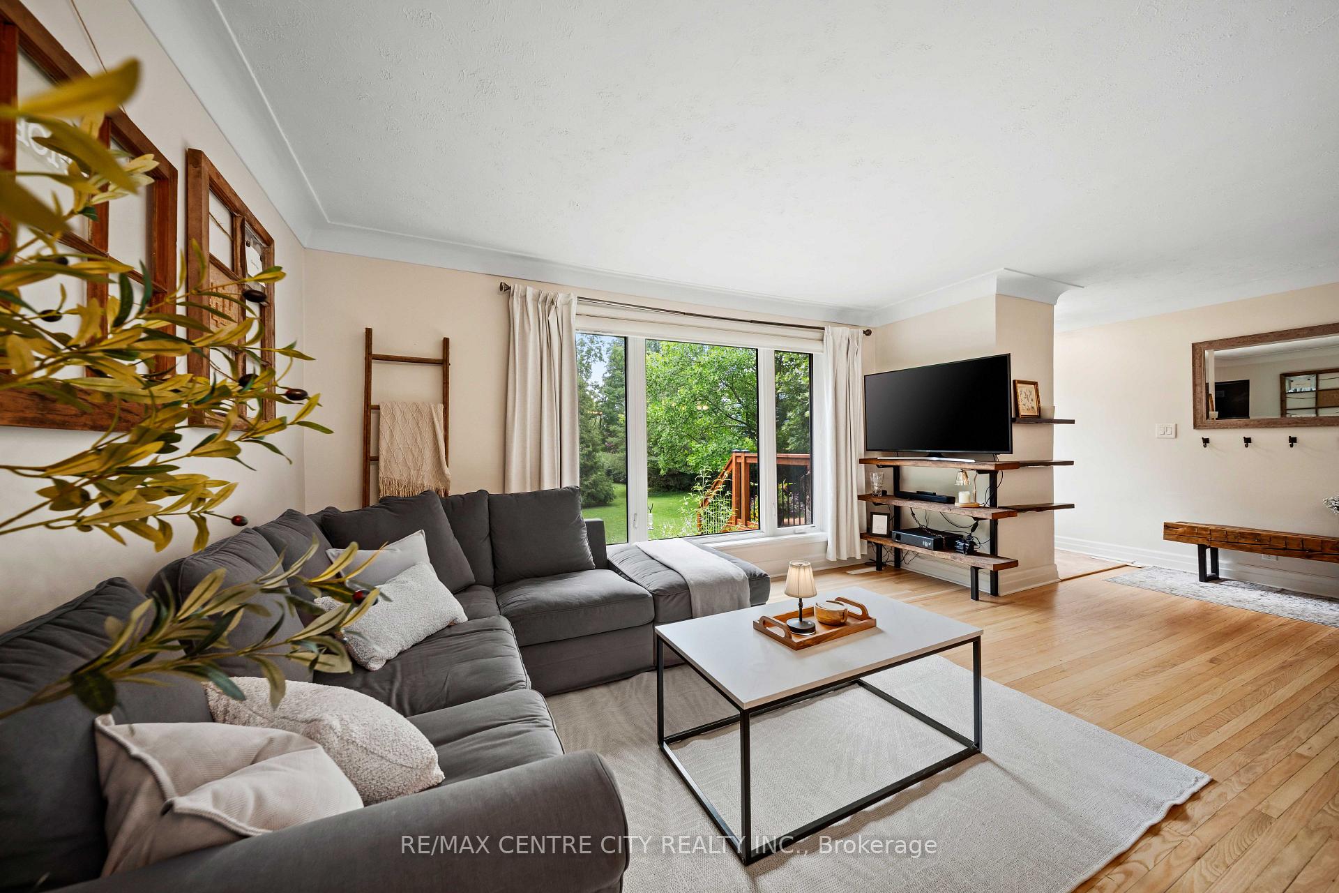 Photo 12 of 137 Centennial Avenue, Central Elgin — HOMEH