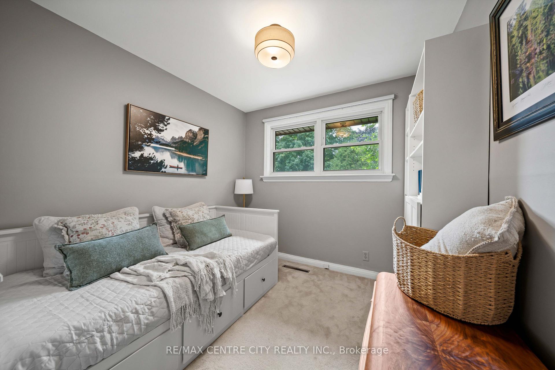 Photo 19 of 137 Centennial Avenue, Central Elgin — HOMEH