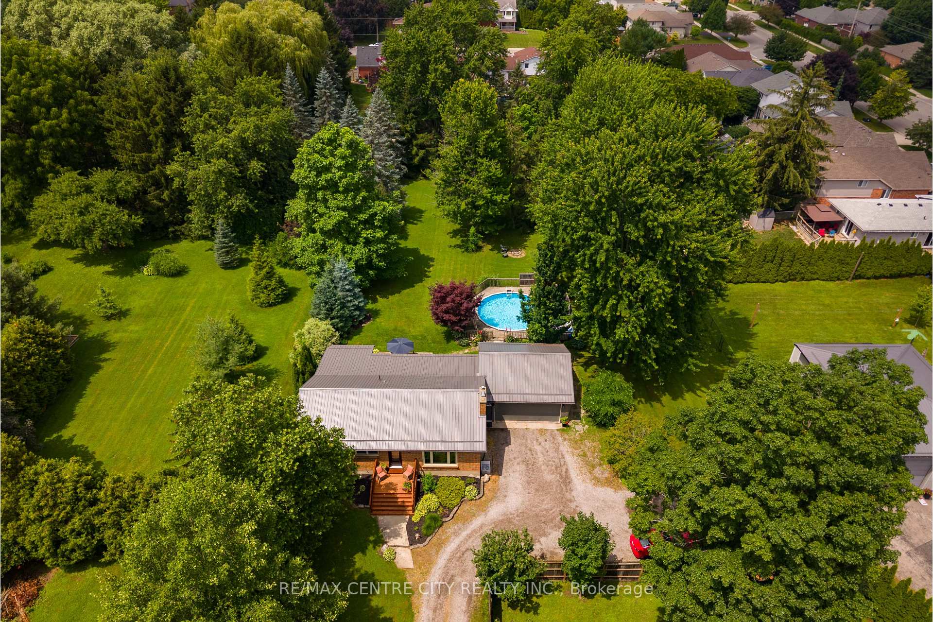 Photo 34 of 137 Centennial Avenue, Central Elgin — HOMEH