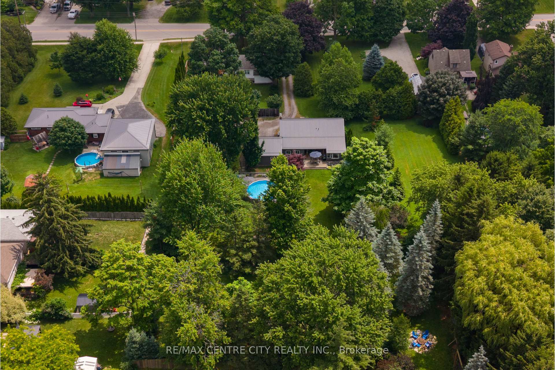 Photo 36 of 137 Centennial Avenue, Central Elgin — HOMEH