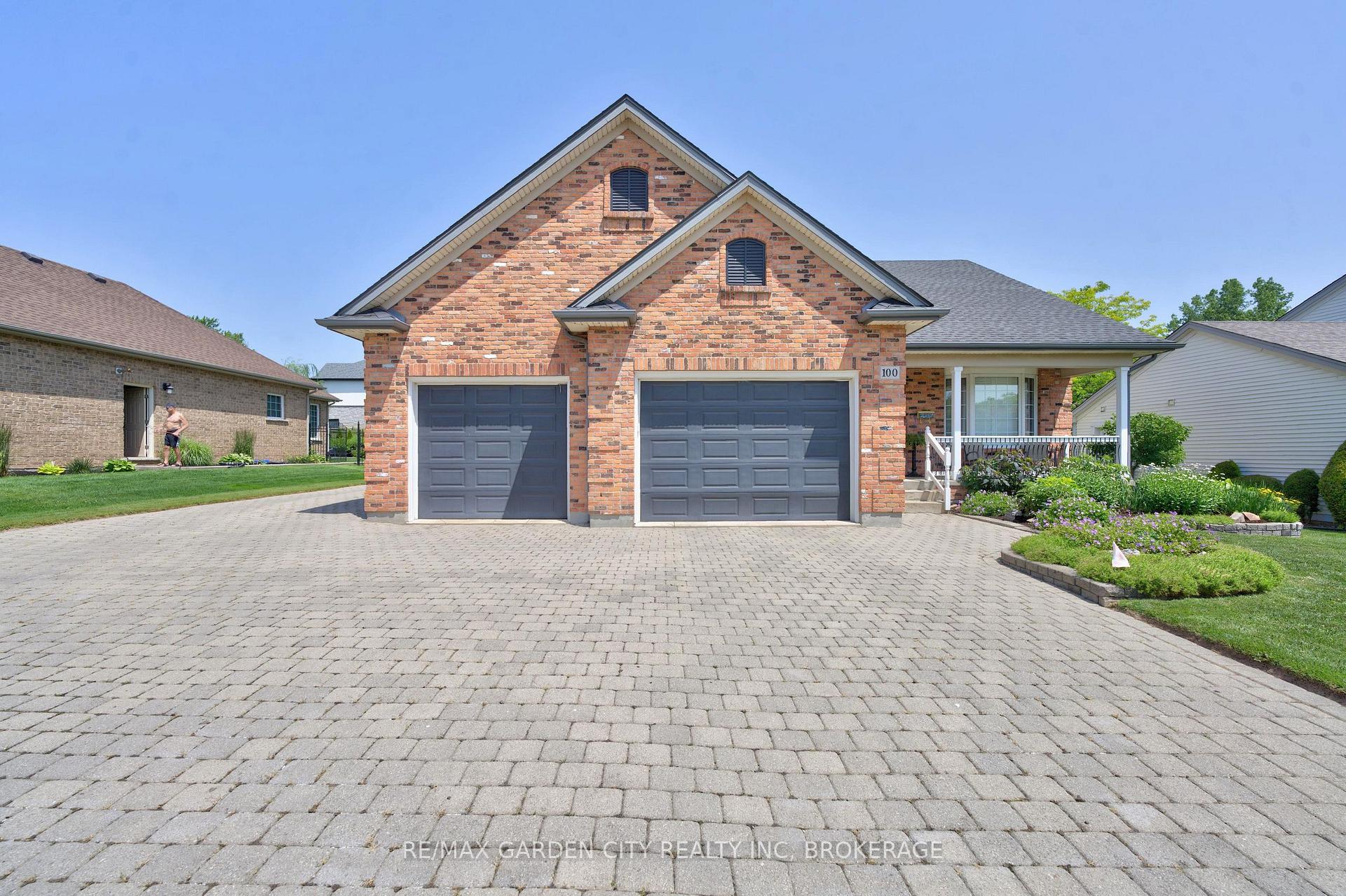Photo 5 of 100 Thorold Road E, Welland, Prince Charles — HOMEH