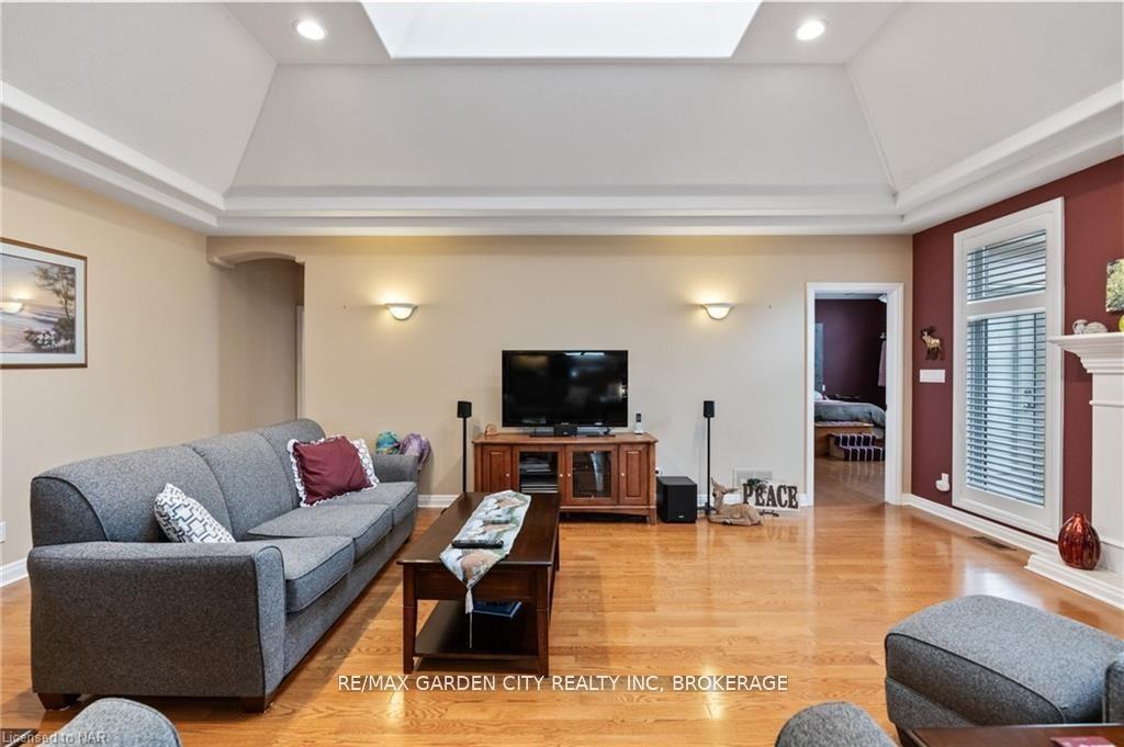 Photo 26 of 100 Thorold Road E, Welland, Prince Charles — HOMEH