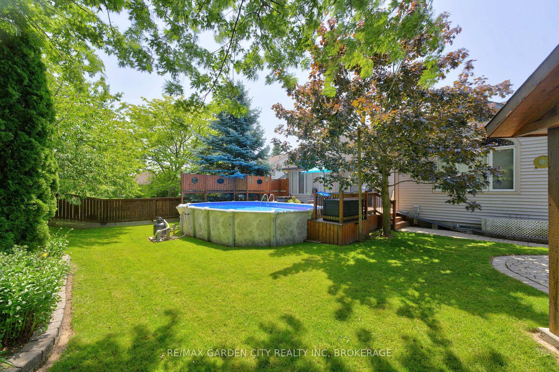 Photo 55 of 100 Thorold Road E, Welland, Prince Charles — HOMEH