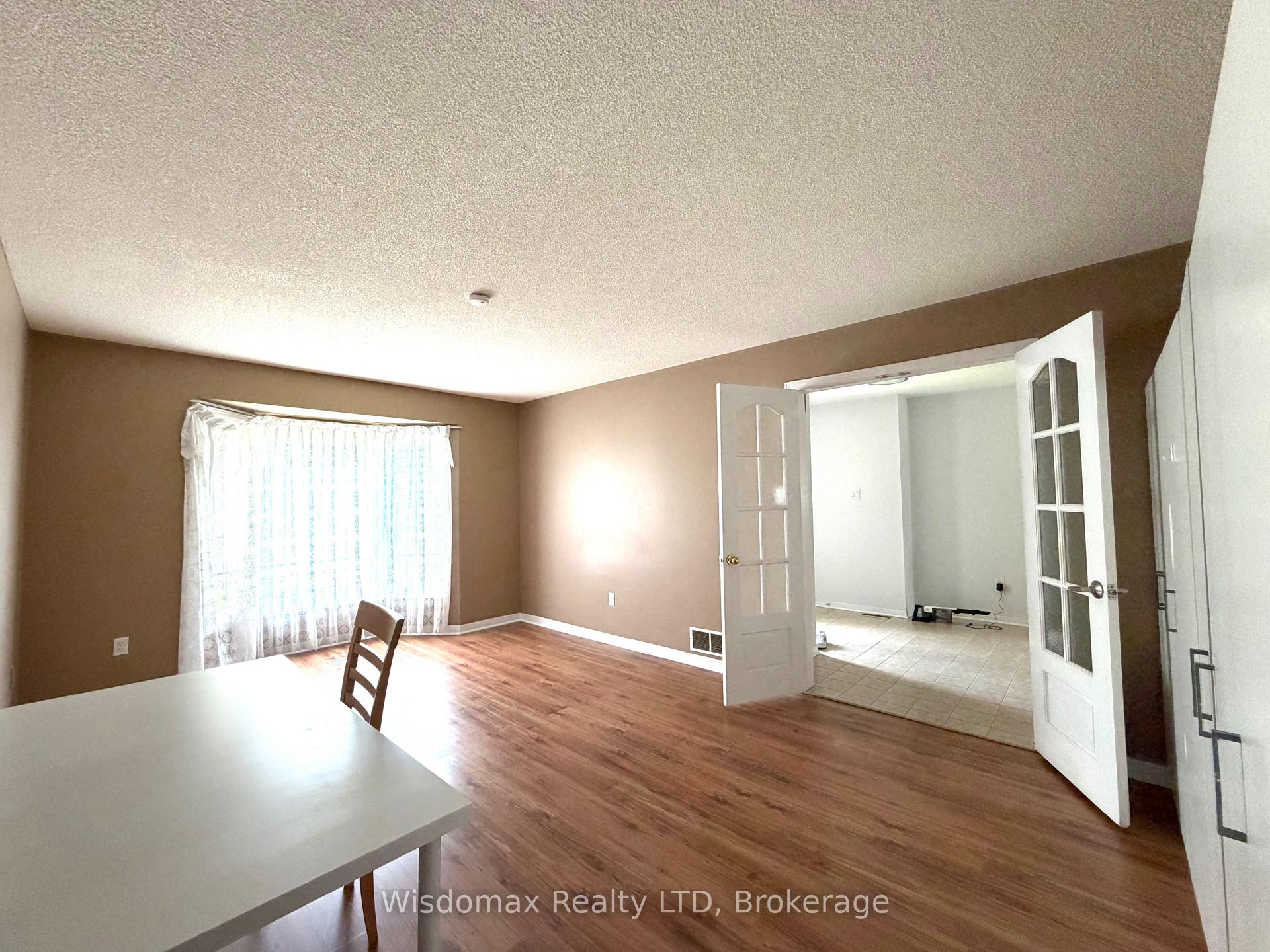 Photo 6 of 1 Crysler Crescent, Thorold, Confederation Heights — HOMEH