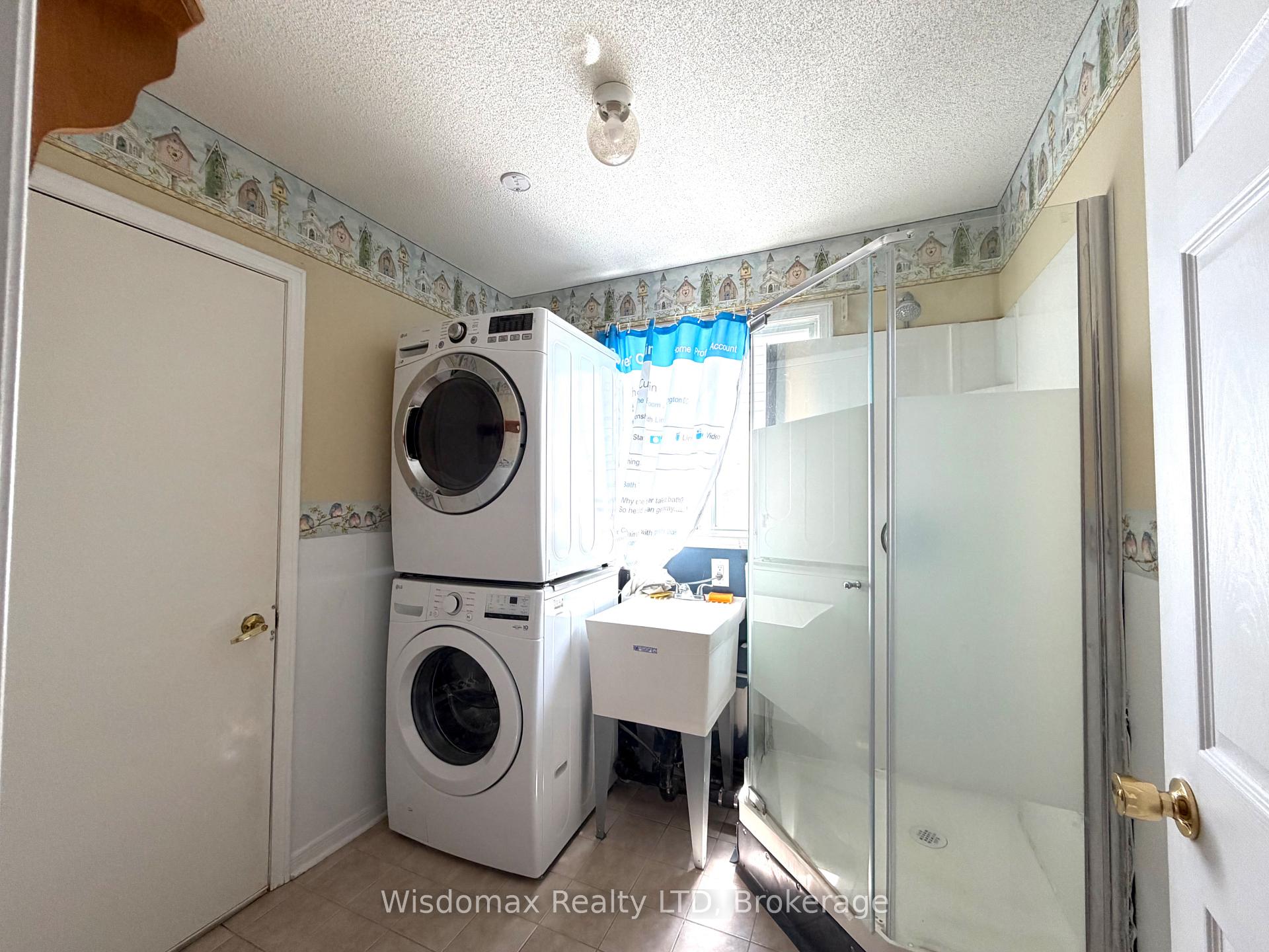 Photo 13 of 1 Crysler Crescent, Thorold, Confederation Heights — HOMEH
