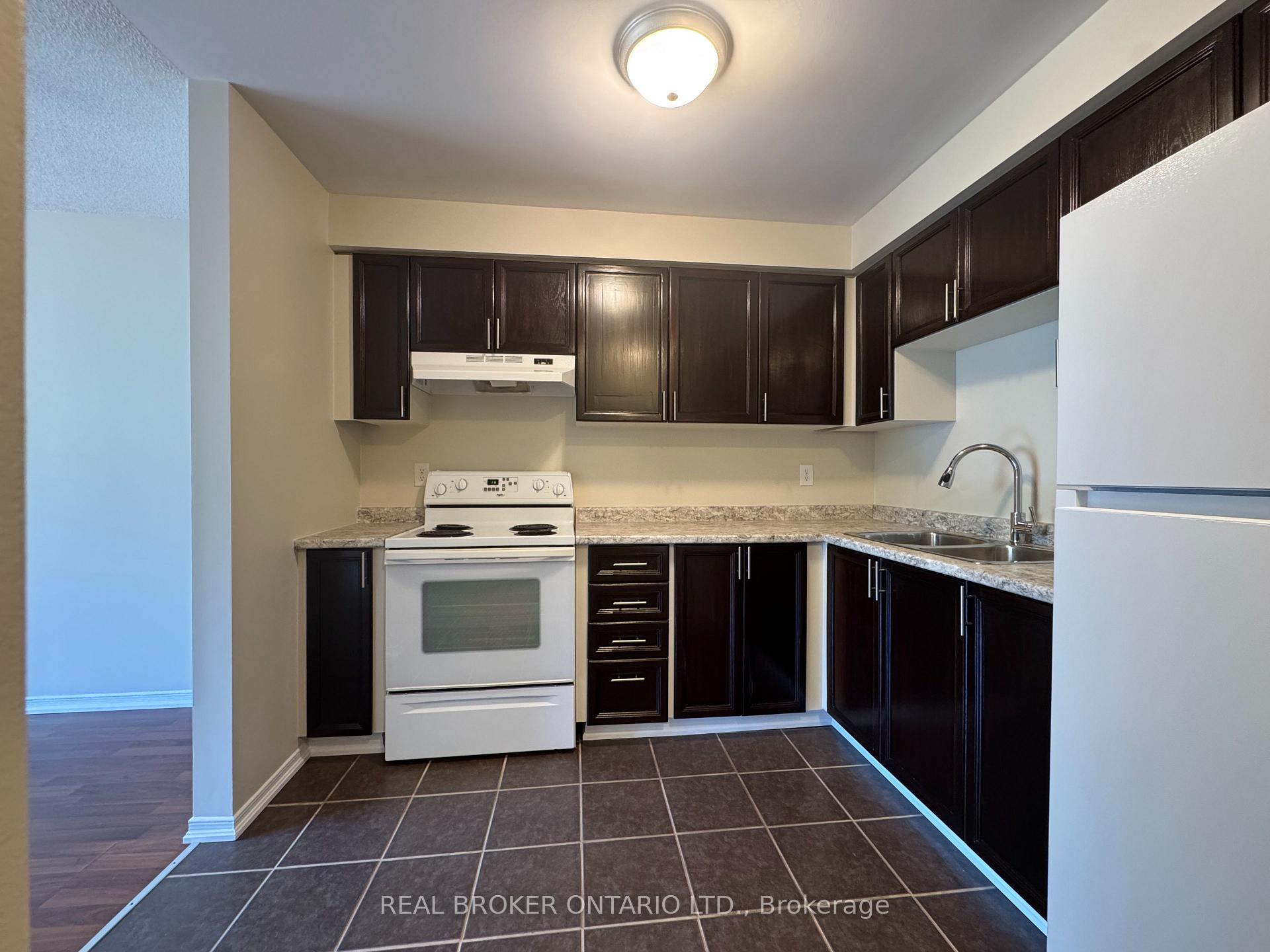 Photo 1 of Unit 5, 5 Sawmill Road, Barrie, Ardagh — HOMEH